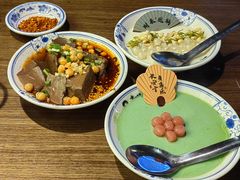 -肖四女乐山跷脚牛肉(南汇大学城生活广场店)