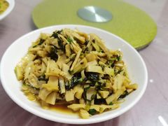 -天乐农家鱼头王(天目湖店)