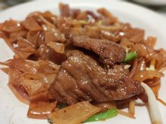 -新大咀港式茶餐厅(宝山万达店)