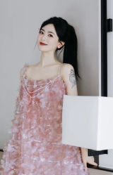 -衣贝姿婚纱礼服馆