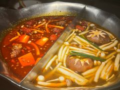 台式麻辣锅-湊湊火锅·茶憩(杭州湖滨银泰in77店)