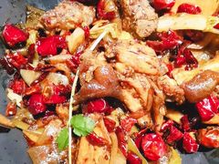 -风光老灶麻辣香锅(大成路翠微百货店)