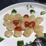 芒果汁鲜榨的，不甜刚好。「油渣芋艿烧面包蟹」汤很香