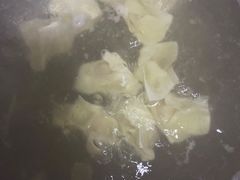 -八二小区抄手(龙湖上城天街店)