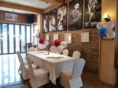 -Irene’s Bar