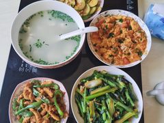 -爱的果实月嫂育婴师(世纪东方店)