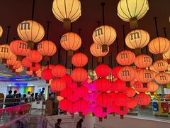 -m豆巧克力世界(上海世茂广场店)