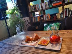 -出走咖啡·面包(宋庄店)