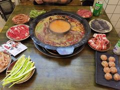 -黄潇洒老火锅(九眼桥宏济巷店)