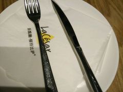 -乐凯撒披萨(东方新世界店)
