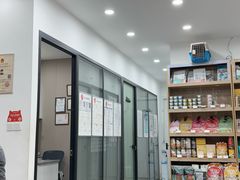 -四月宠物医院·猫专科·心脏专科·内科(转塘店)
