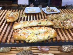 -焙丽拾光(麦凯乐直营店)