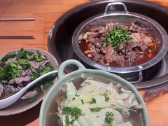 -大众跷脚牛肉馆·非遗传承单位(峨眉山店)