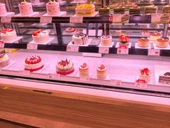 -巴黎贝甜(大宁国际商业广场店)