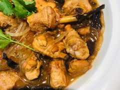 小鸡炖蘑菇-上关雪東北菜(中房金谊店)