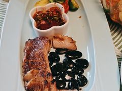 -蕉叶·泰国歌舞风情(世贸店)