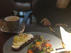 -卡普里披萨·牛扒·下午茶