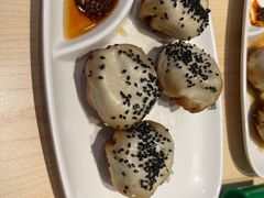 -小杨生煎(浦江欢乐颂店)