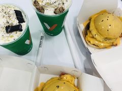 芝士熔岩牛肉汉堡-前进5路汉堡炸鸡(汉街skp店)