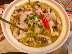 酸菜鱼-新白鹿餐厅(爱琴海购物中心店)