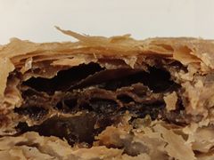 黑黑好巧三角派-麦当劳(宜安广场店)