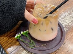 -FLOVIE FLORIST CAFE