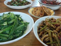 -老三样·美食研究中心(世贸路店)