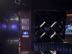 -温莎KTV(珠江路店)