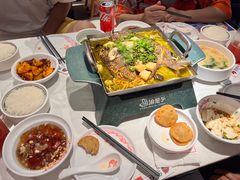 -渝是乎川渝小炒(新世界百货望京店)