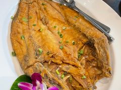-Chom Cafe and Restaurant