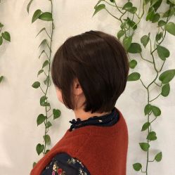 -构想时尚发型会所