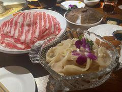 -佬土鹅肠火锅(解放路店)