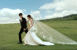 -雪中彩影婚纱摄影·微光艺术中心