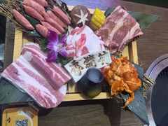 -香猪坊韩国烤肉专属门店(魏公村店)