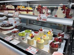 -花花卷卷·鲜食蛋糕(静安久光百货店)