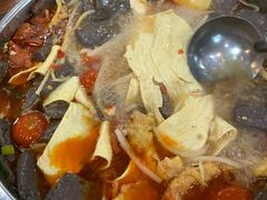 -黄利砖万峰林布依特色酸笋牛肉馆