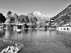 -黑龙潭公园