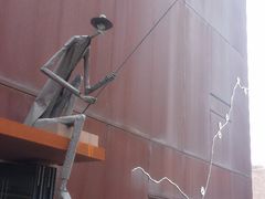 -梨大女人街