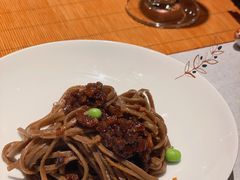 鹅肝菌菇酱拌面-鲤院·新中式美学·庭院餐厅(夫子庙店)