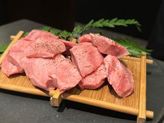 -铭牛烧肉·和牛海鲜自助(高新月牙湖店)