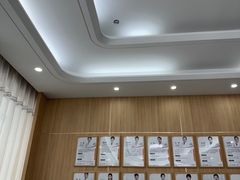 -上海仁爱医院口腔科 · 种植