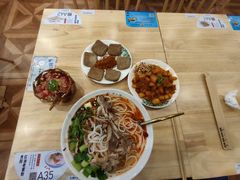 -贵凤凰贵州米粉(五道口店)