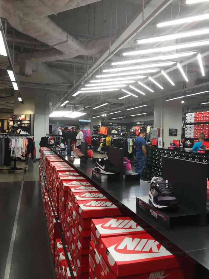 耐克nike(天河城百货店)-"奥体优托里面的nike 应该是特卖场吧 .