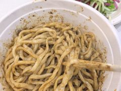 -黑八私房老北京炸酱面