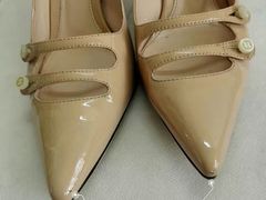 -爱革·洗衣改衣·洗鞋修鞋·洗包修包·奢侈品护理(宝地广场店)