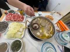 -朴小妹人参鸡汤火锅(长白山万达店)