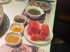 -洪氏嗨捞·广东猪肚鸡·椰子鸡火锅(西咸万象城店)