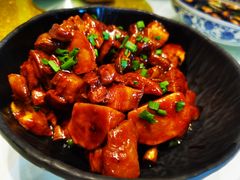 外婆红烧肉-翠山·映月湖景餐厅(映月湖公园店)