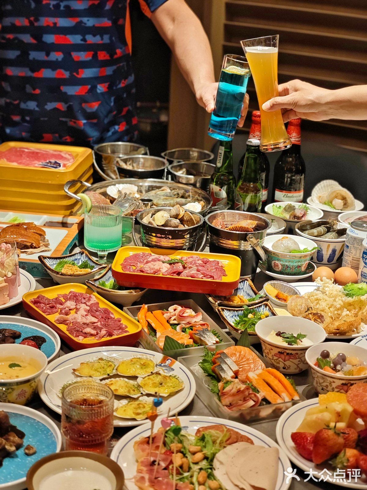 德式啤酒[啤酒]都能畅饮‼️谁家自助🍱200不到吃遍全球😋