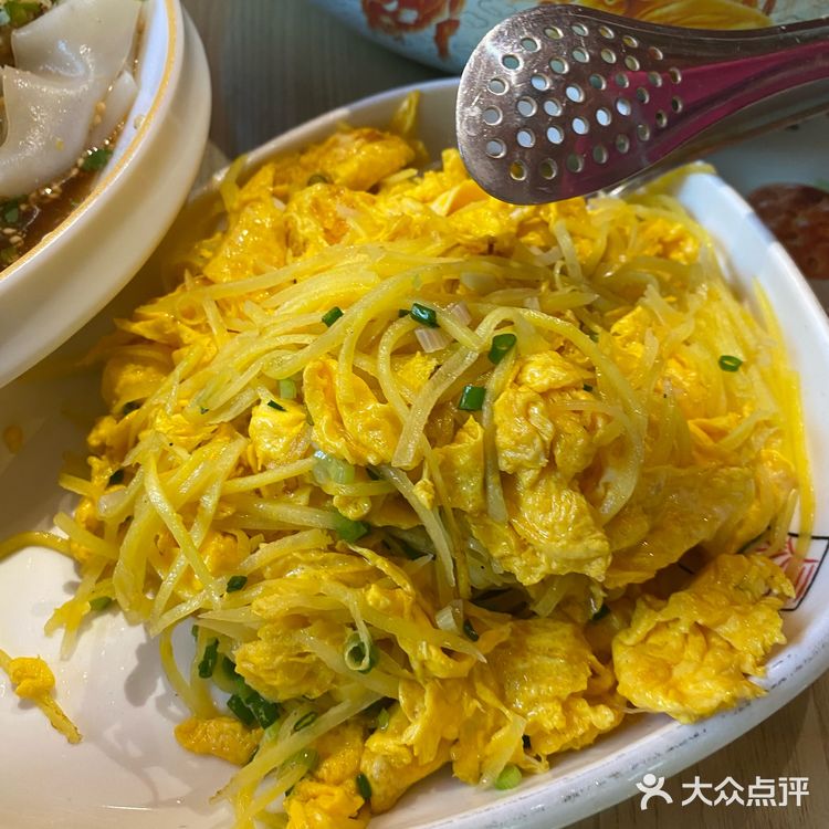 疆来大盘子里的幸福味道